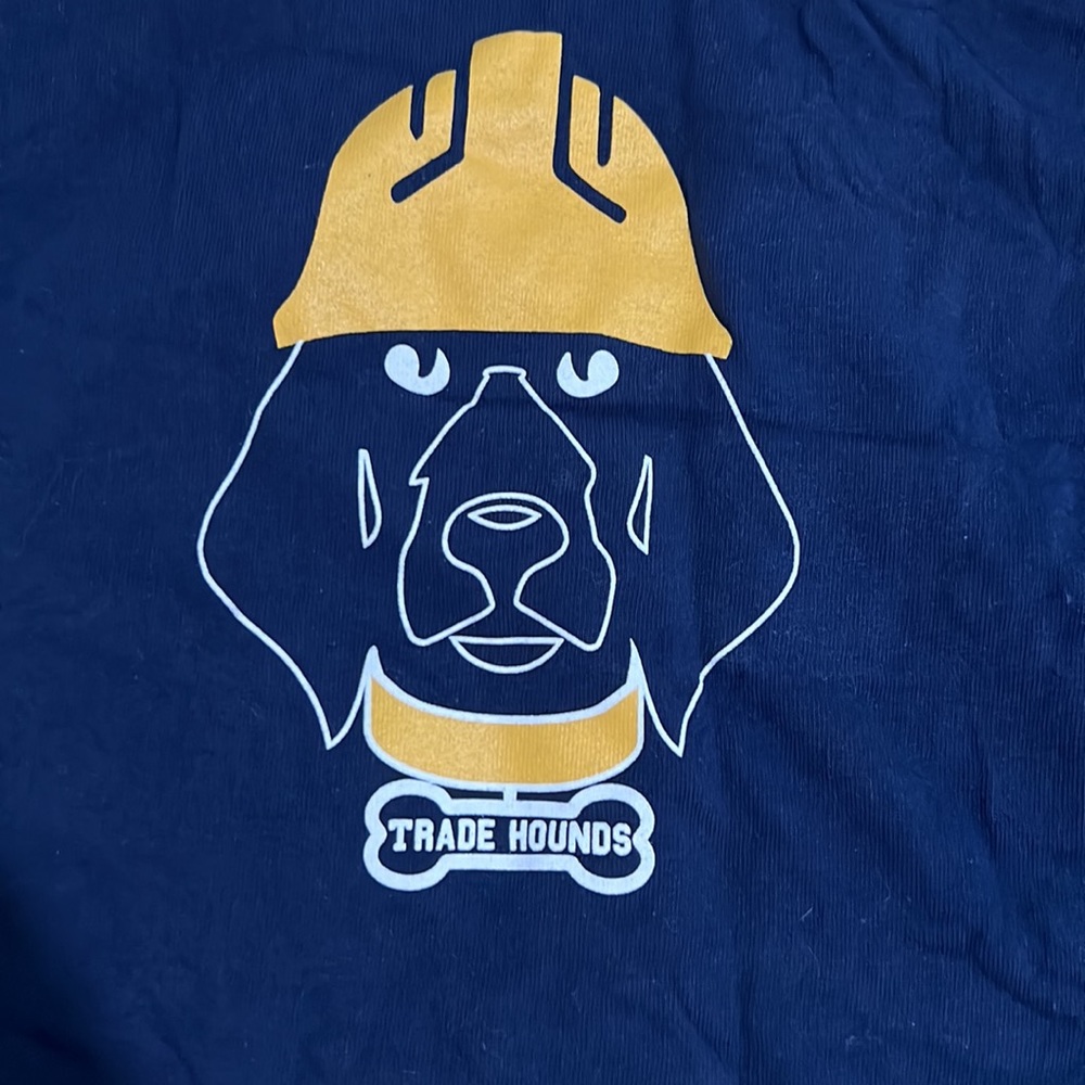 Navy blue Graphic tee teeshirt with dog logo 100% cotton M